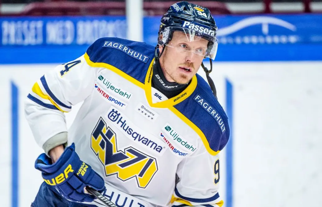 Floppen lämnar HV71 – klar för SHL-konkurrent