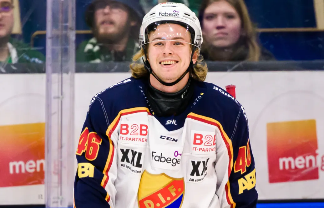 Tim Söderlund följer med Djurgården ner till HockeyAllsvenskan