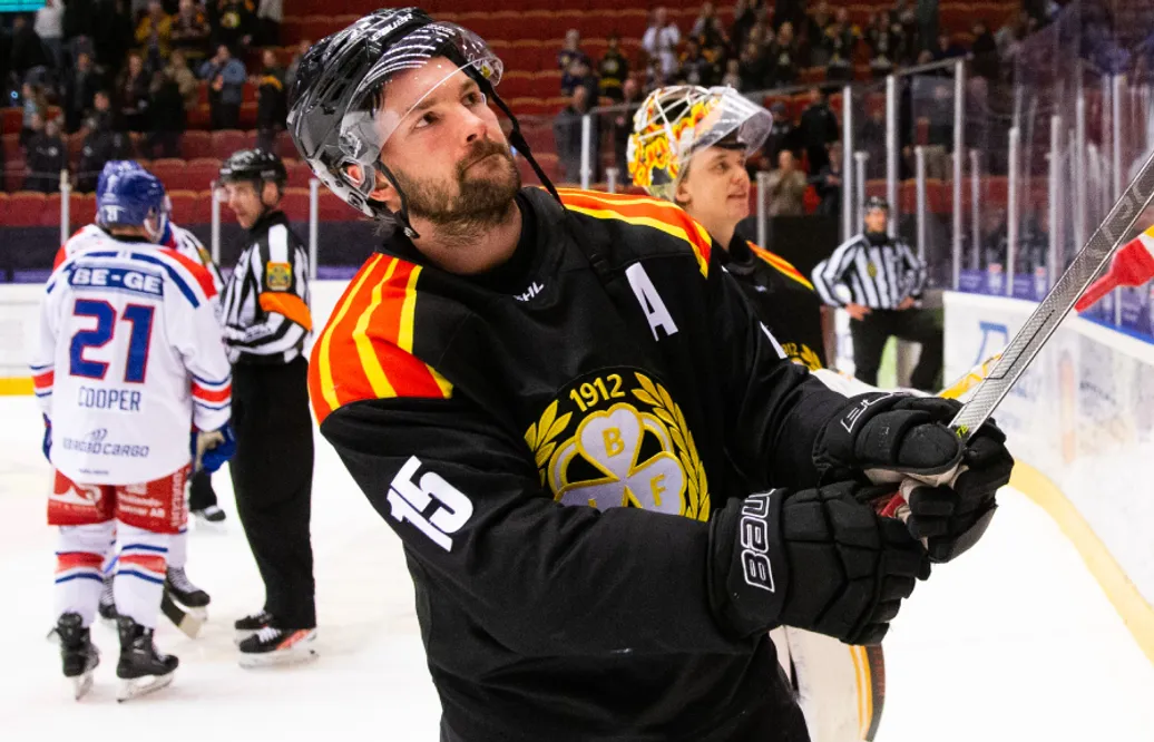 Simon Bertilsson skadad efter olycka i hemmet