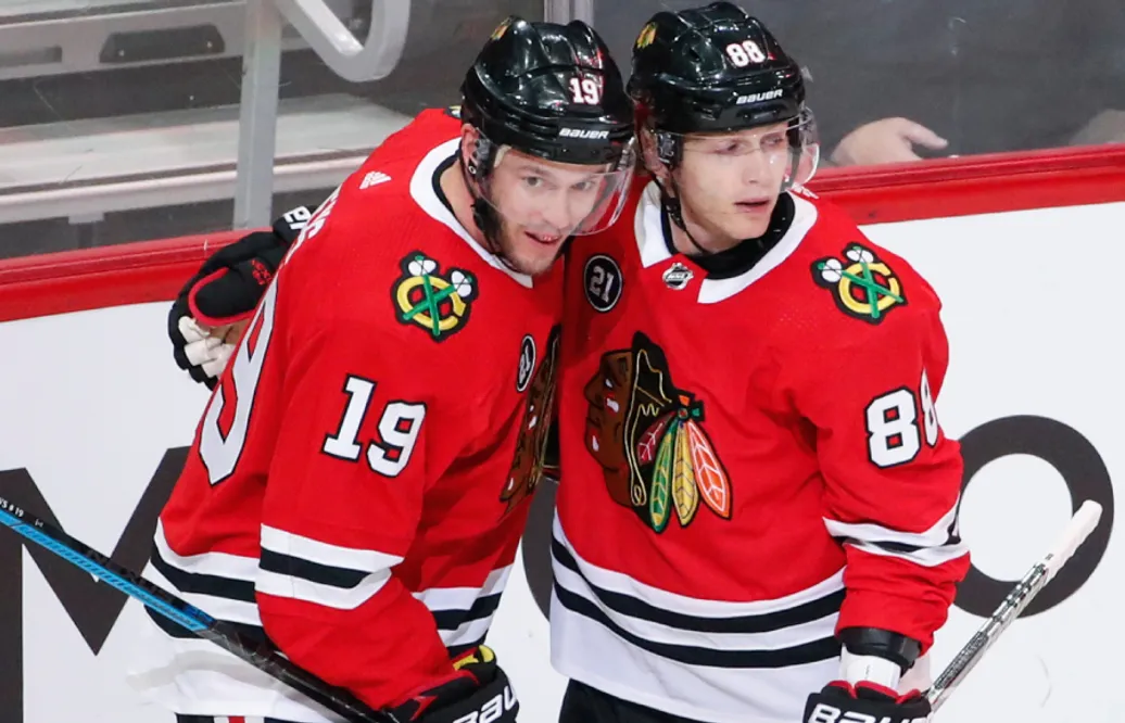 Jonathan Toews och Patrick Kane skjuter ner ryktena