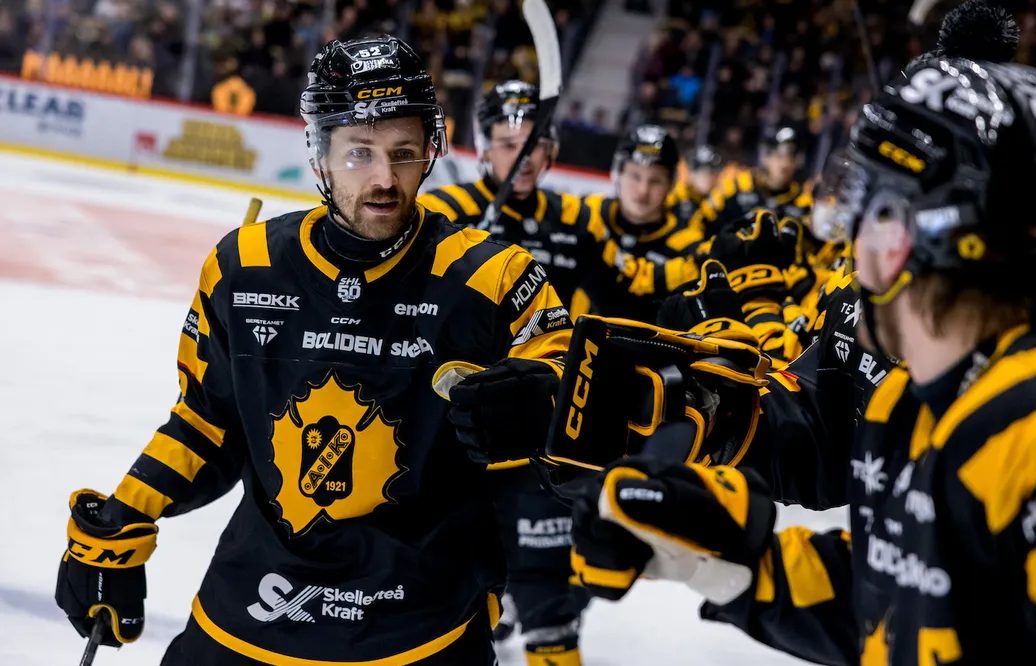 Beskedet: Med i matchtruppen efter skada