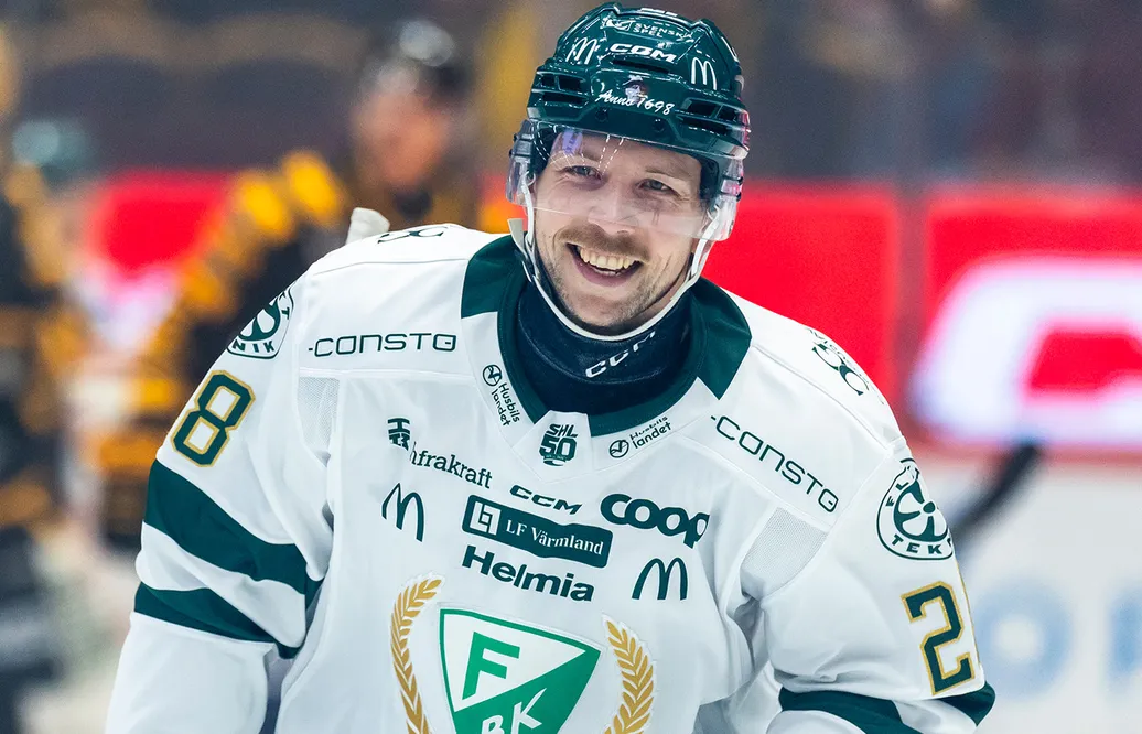 Emil Alba skriver på för Björklöven.