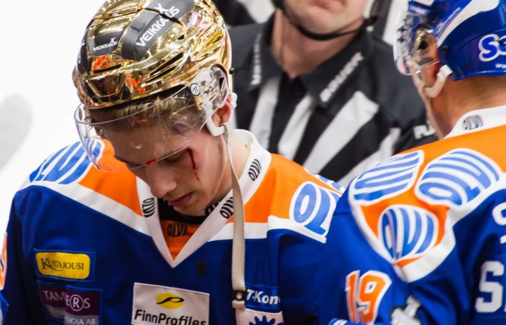 Vann poängligan i Finland – nu belönas odraftade 23-åringen med NHL-kontrakt