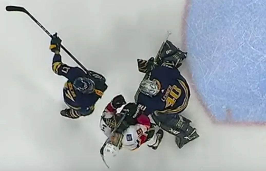 Här får Robin Lehner avskydde superpesten på fall