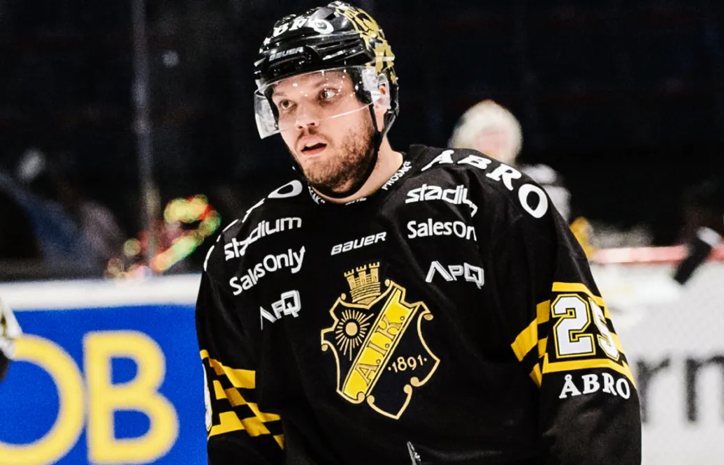 Derek Joslin avslutar hockeykarriären