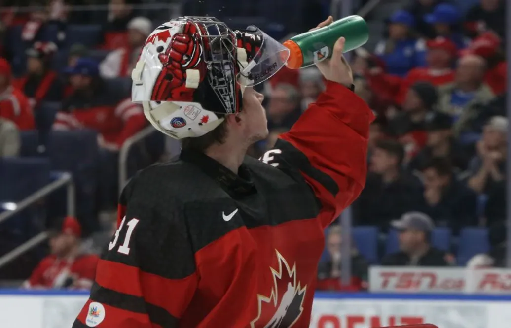 Sänkte Juniorkronorna – NHL-debuterar inatt