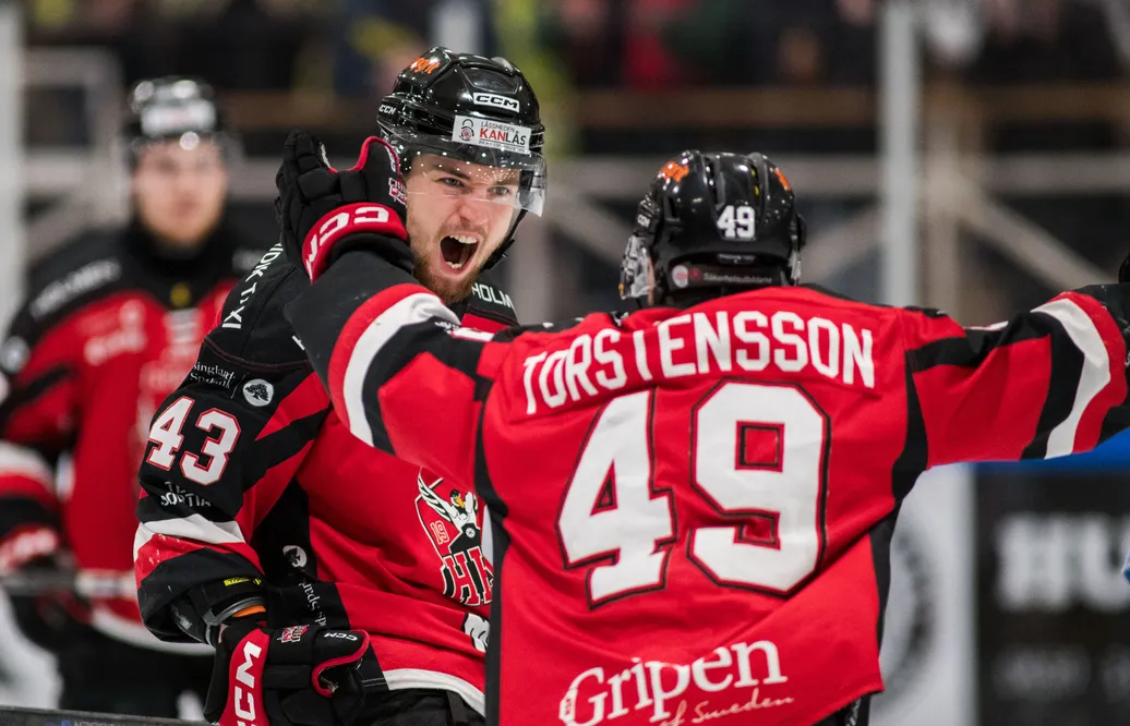 Hudiksvall kopplar järngrepp om semifinalserien