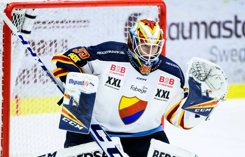 Johan Lindbom – från klubbdirektör till huvudtränare: “Får gilla läget”