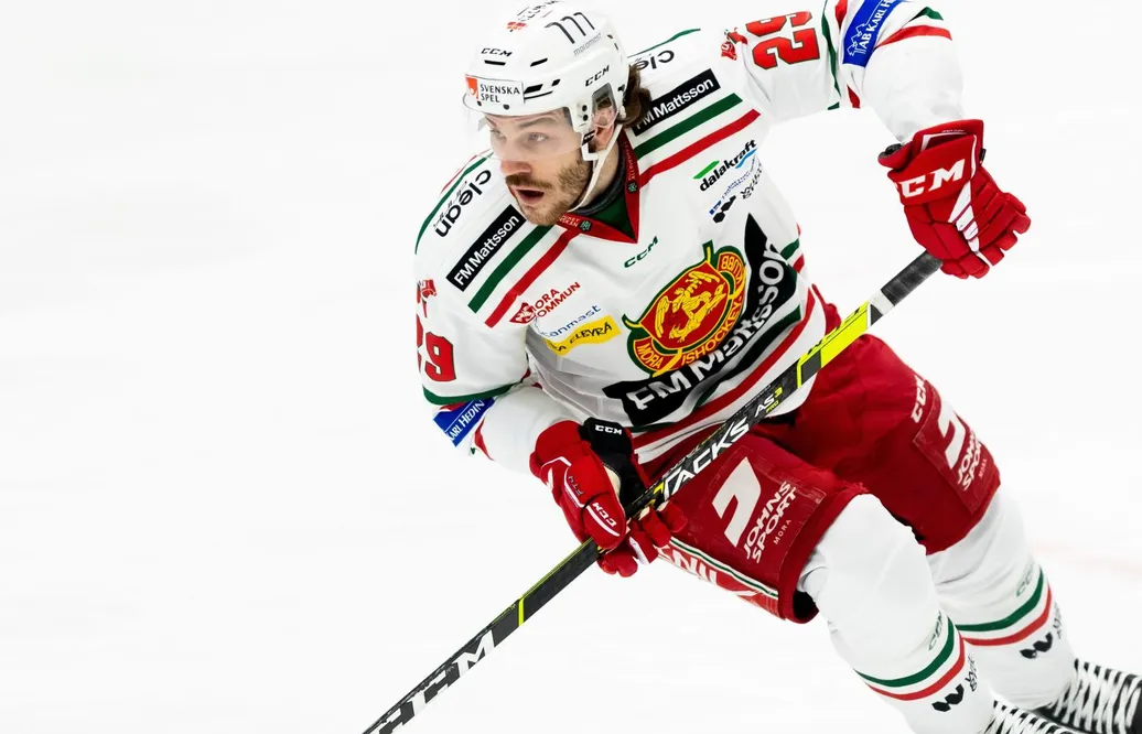 Johan Persson är månadens spelare: "Det är inte alla som har råd att köpa eget"