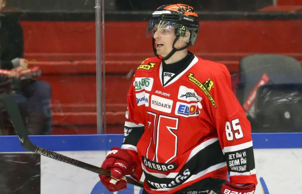 Bakslag för Örebro i slutspelsjakten – forwarden skadad