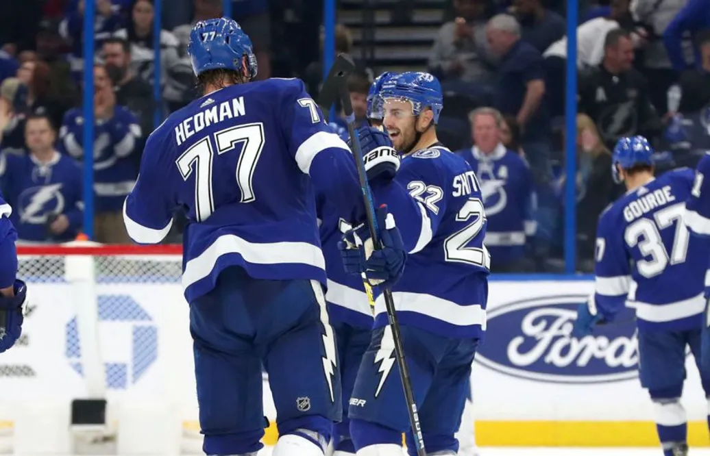 "Det är bara att passa till Victor Hedman"