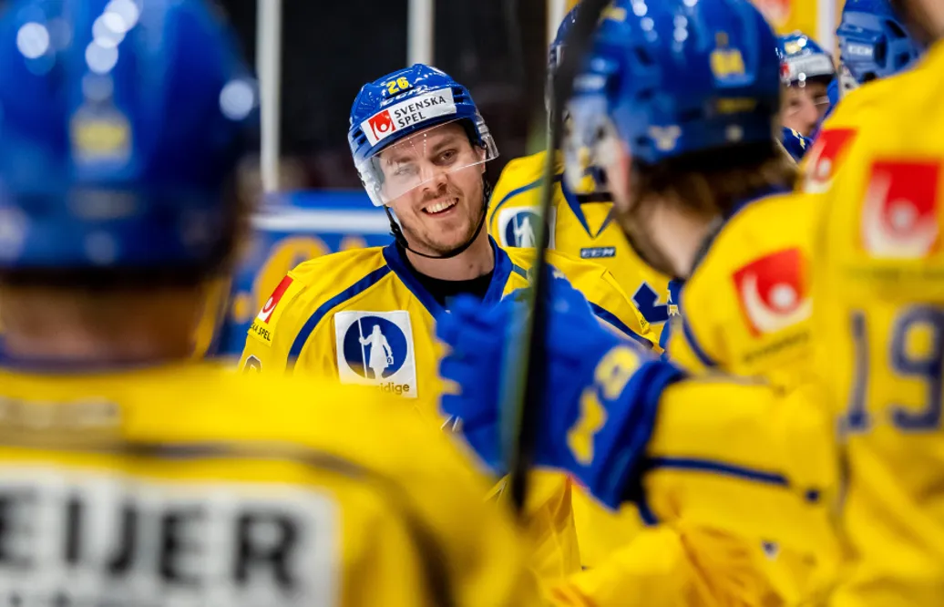 Tre Kronor tar andra raka segern mot Danmark
