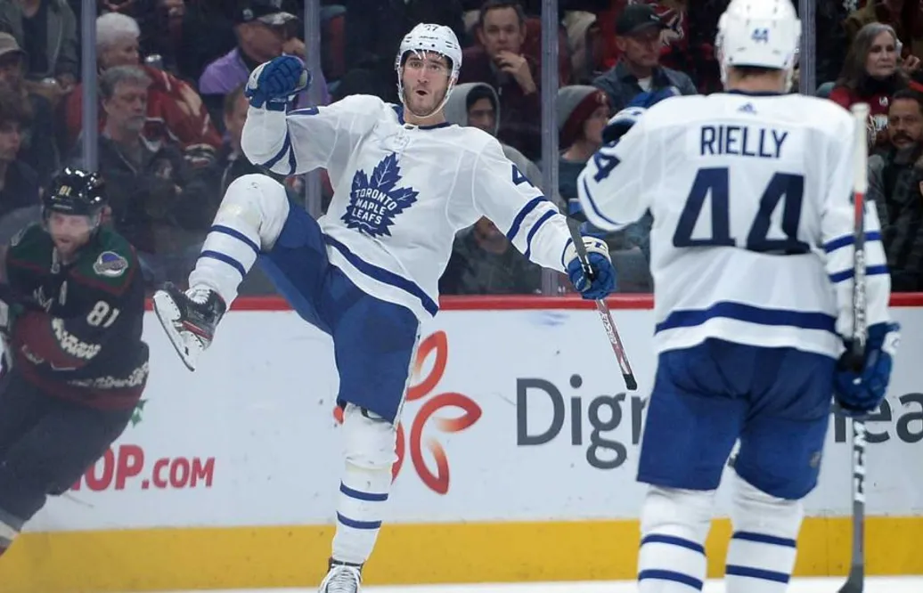Pierre Engvall tvåmålsskytt för Toronto Maple Leafs