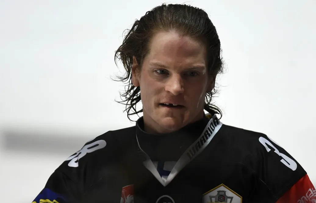 Efter sju år i Finland – nu får svenskbacken chansen i KHL