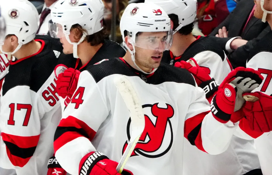 Miles Wood klar för Colorado Avalanche