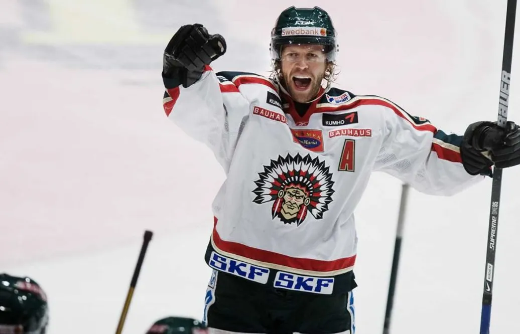 Dubble guldhjälten får en tribute-match av Frölunda: ”Alla kan inte få sin tröja hissad”