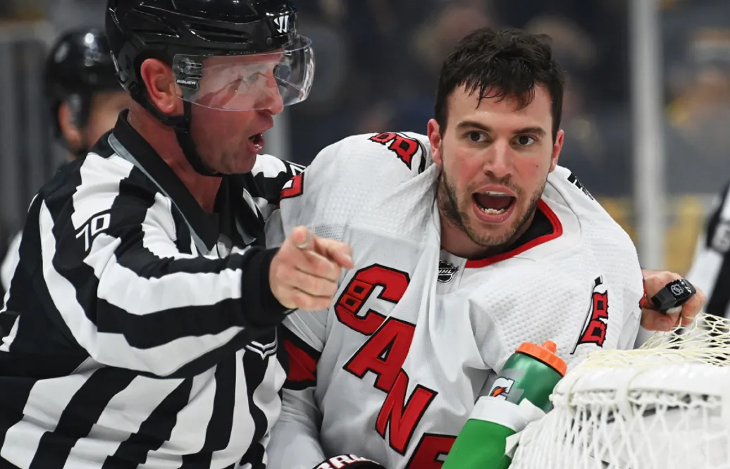 Uppgifter: Tony DeAngelo trejdas – tillbaka till Carolina