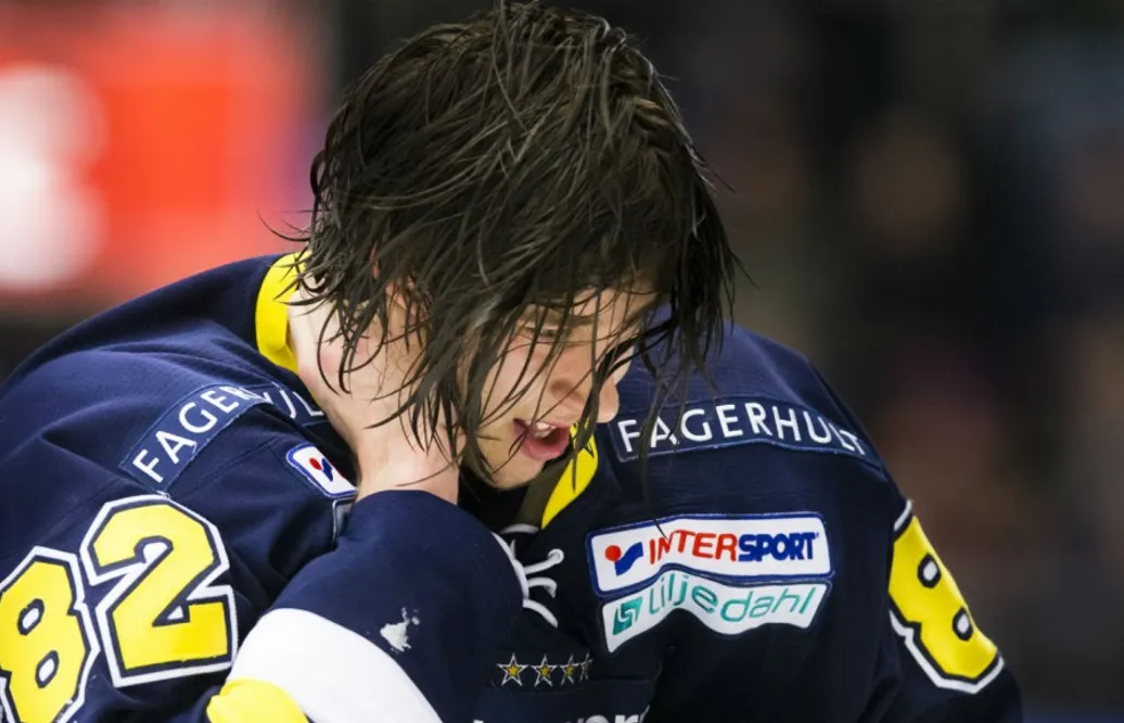Han kan missa SHL-premiären: ”Handlar om en muskelskada i bålen”