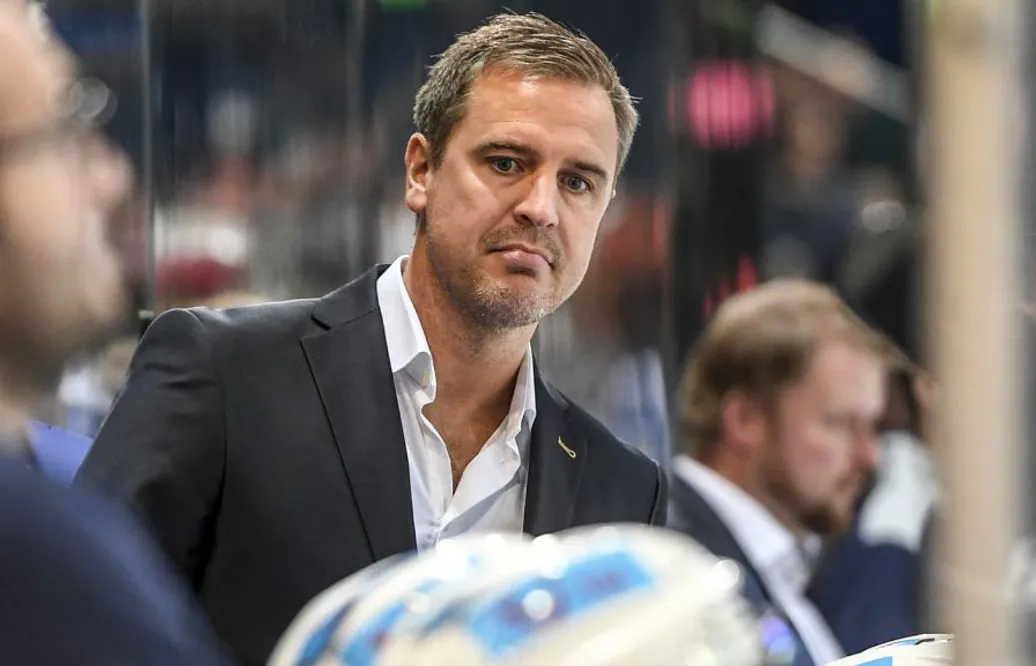 Tidigare SHL-tränaren förlänger med toppklubben