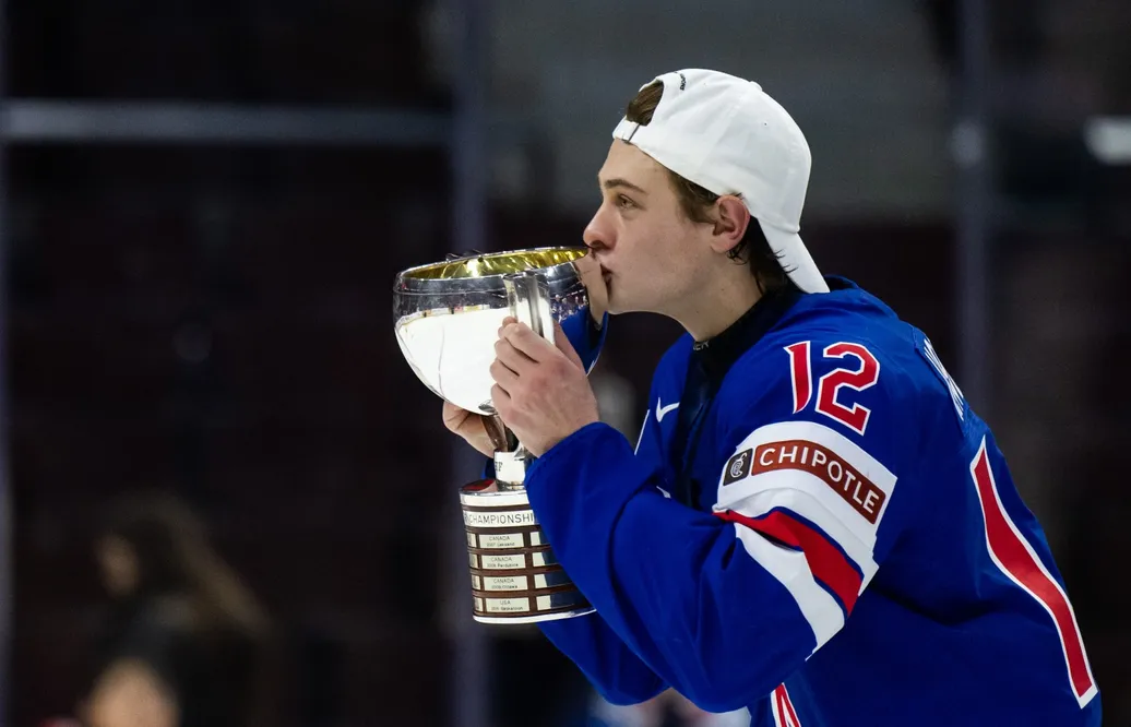 James Hagens är på väg mot sin debut för Boston Bruins.