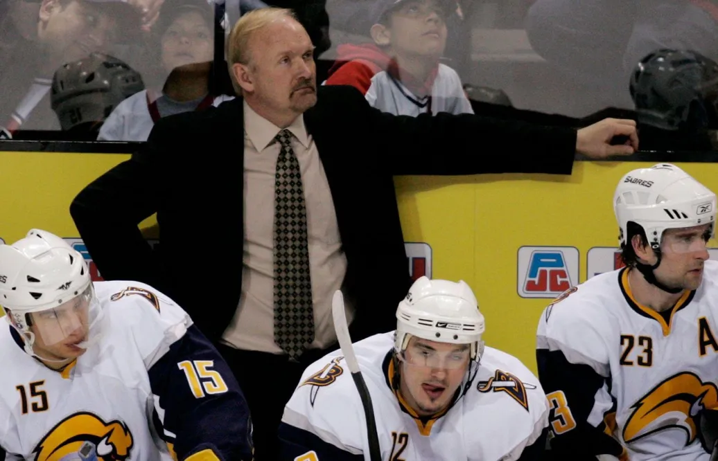 Lindy Ruff tar över som coach för Buffalo Sabres