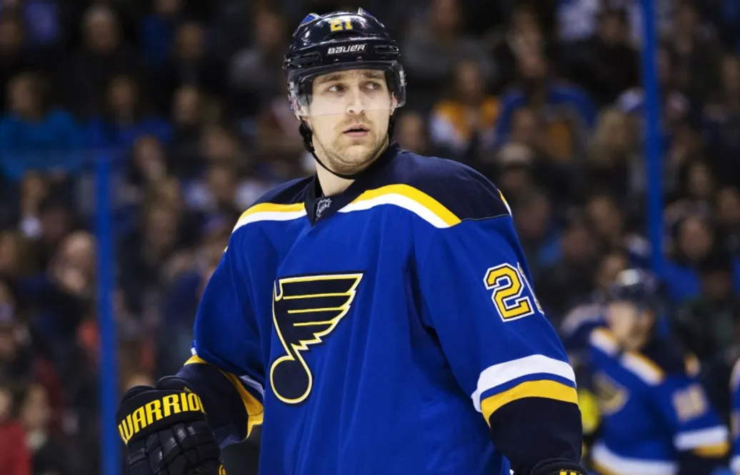 Patrik Berglund petas: ”Han spelar inte på den nivå han kan”
