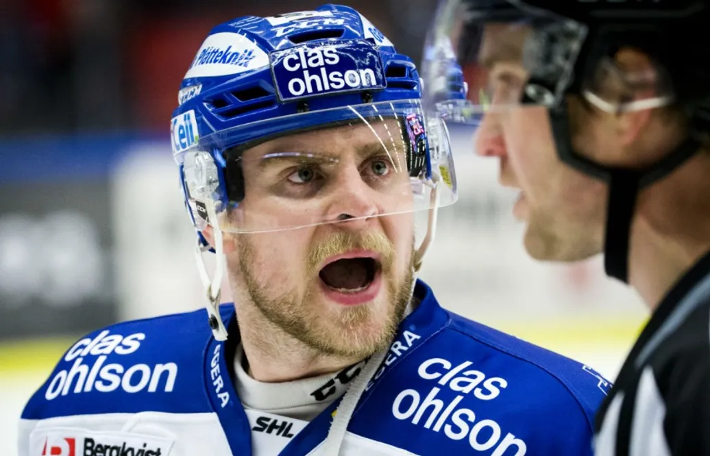 Tuffe backen kliver in i SHL-klubben: ”Han har varit ute i krig förut”