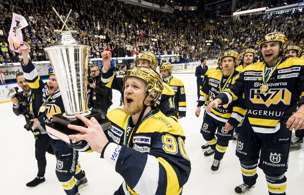 Så här låter den nya HV71-låten: ”Ville att det skulle bli en värdig låt”