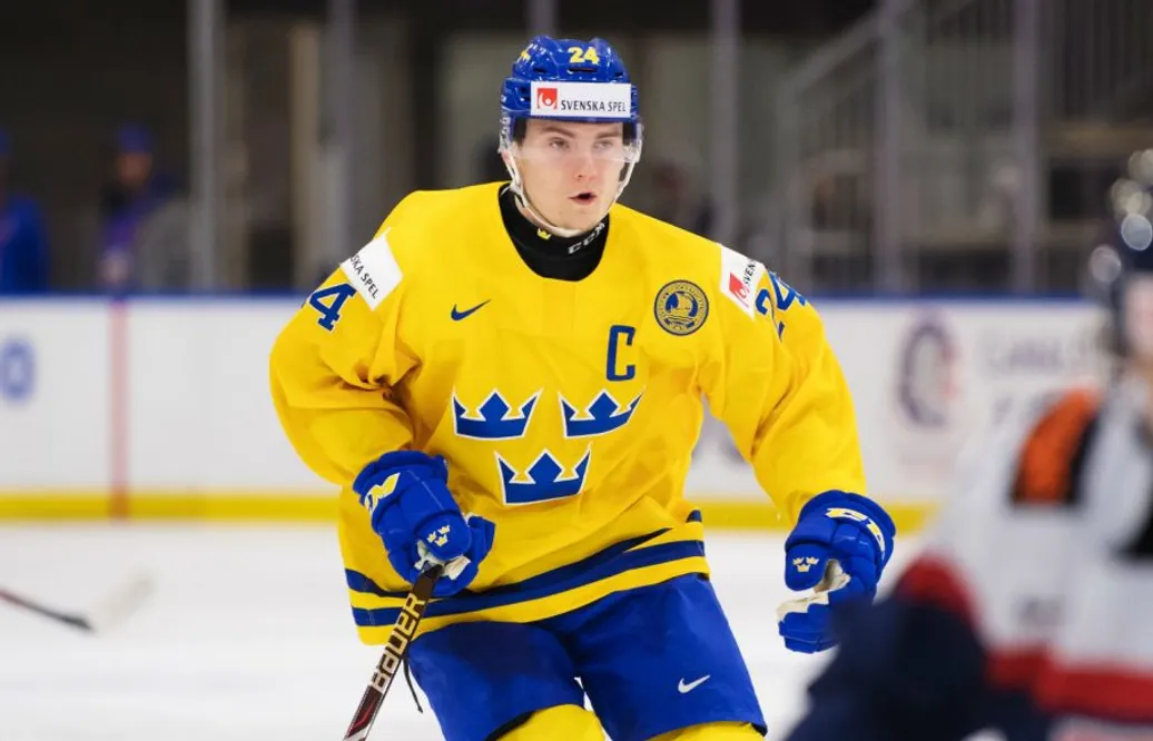 Hyllas stort av förbundskaptenen: ”Kommer ta honom till New York Rangers”