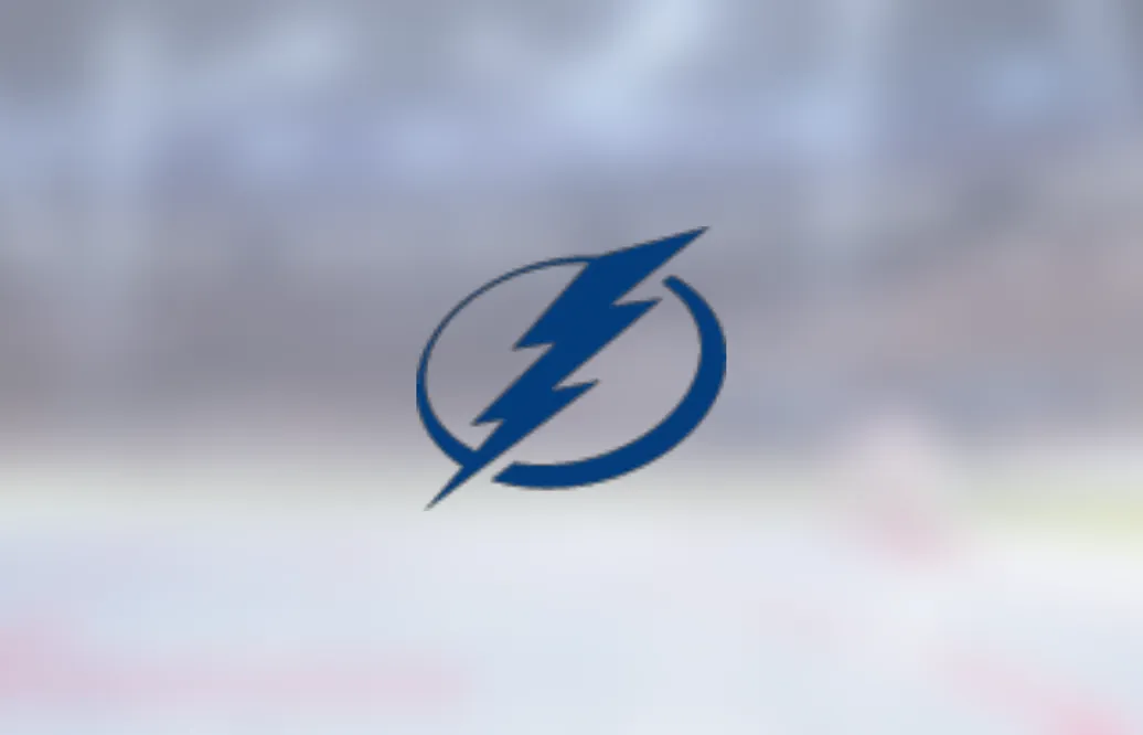 Backen Darren Raddysh förlänger med Tampa Bay Lightning