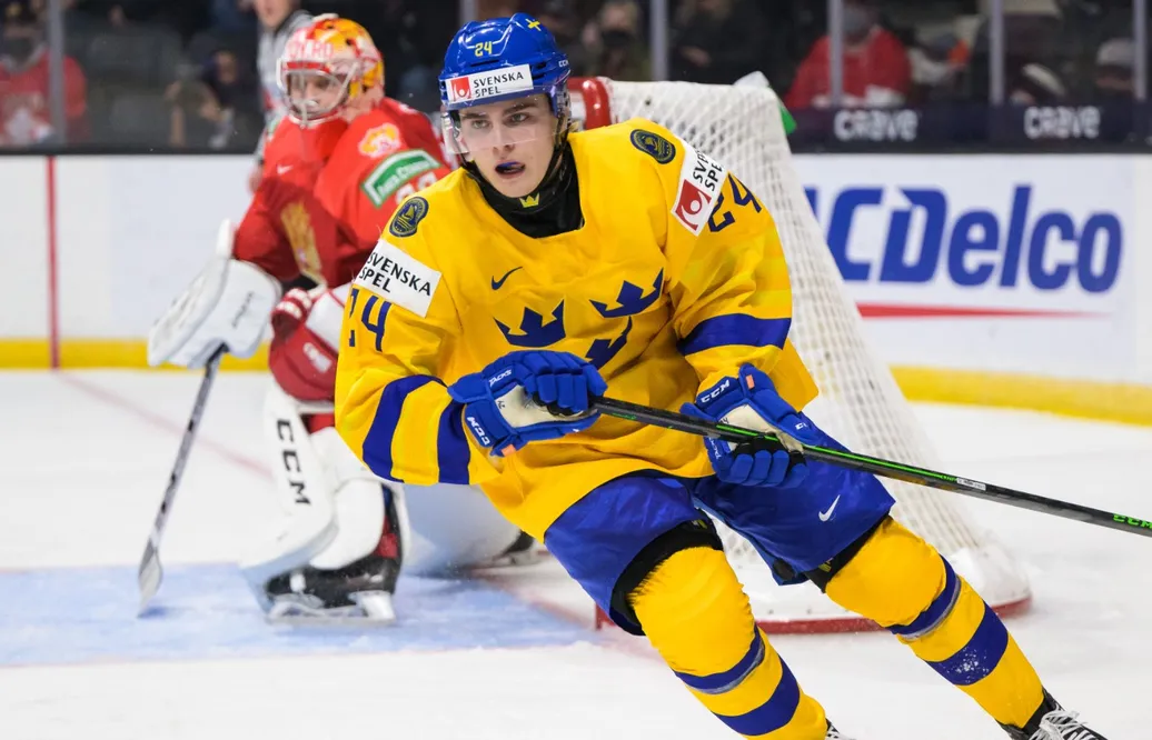 Elliot Ekmark registreras hos Västervik