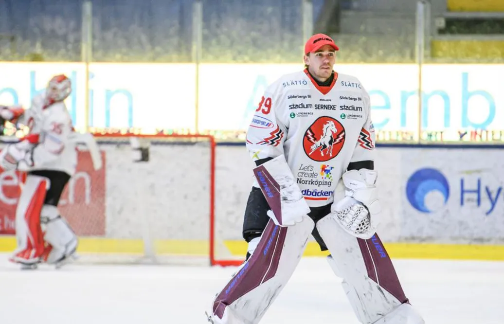 Ännu ett NHL-lån lämnar: "Colorado har kallat tillbaka"