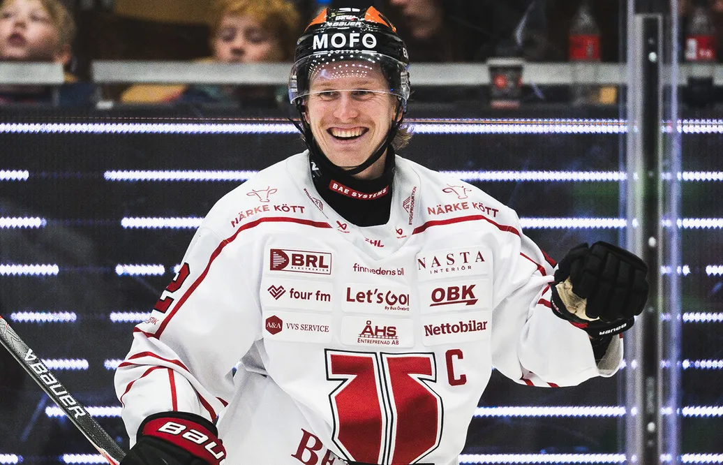 Robin Salo blev tvåmålsskytt för Örebro i segern. 