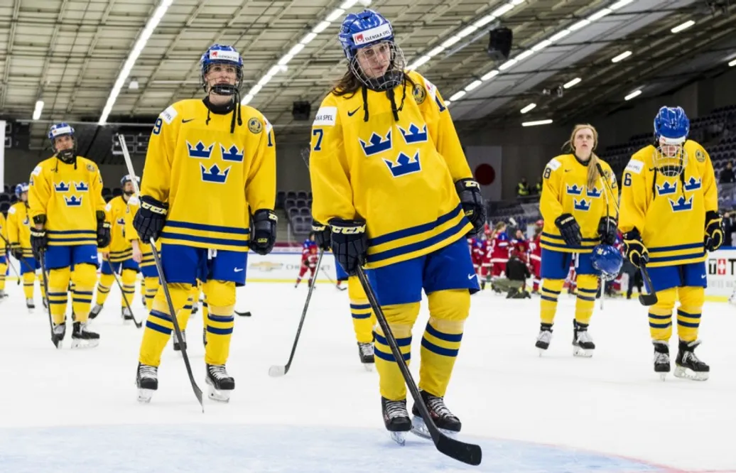 Ryssland för starka mot Damkronorna