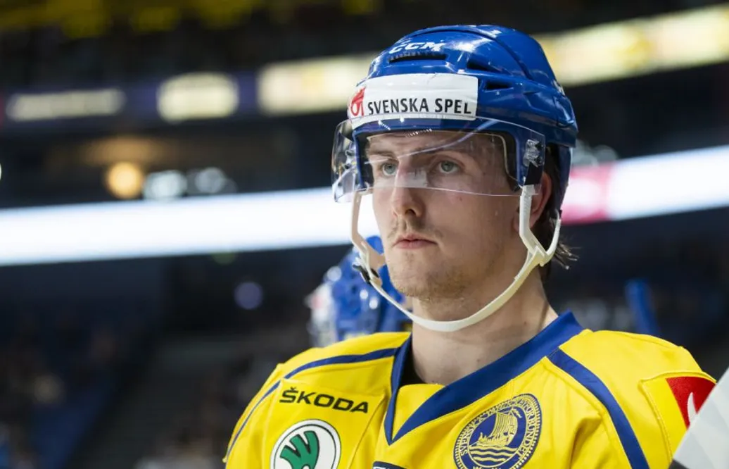 Uppgifter: VM-svensken klar för KHL-spel