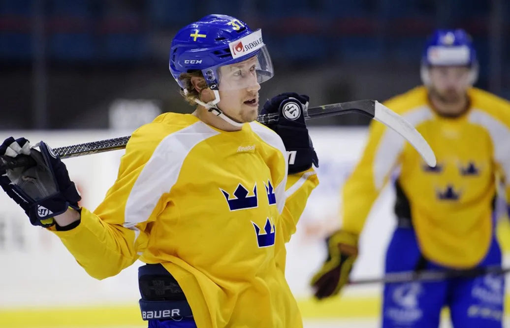 En ut och två in i Tre Kronors trupp