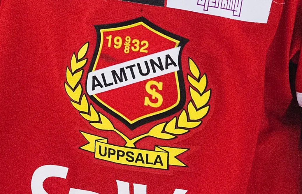 Lånades in från Hockeyettan – nu får han förlängt allsvenskt kontrakt