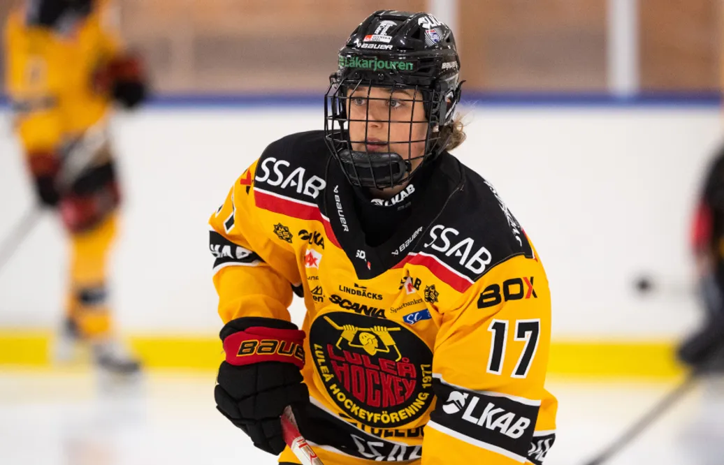 Sofia Skriver klar för Malmö Redhawks
