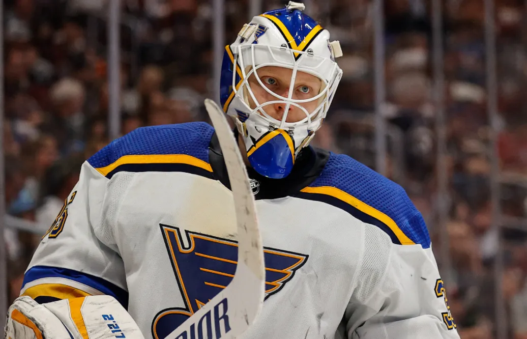 Ville Husso trejdad till Detroit Red Wings – skriver treårskontrakt