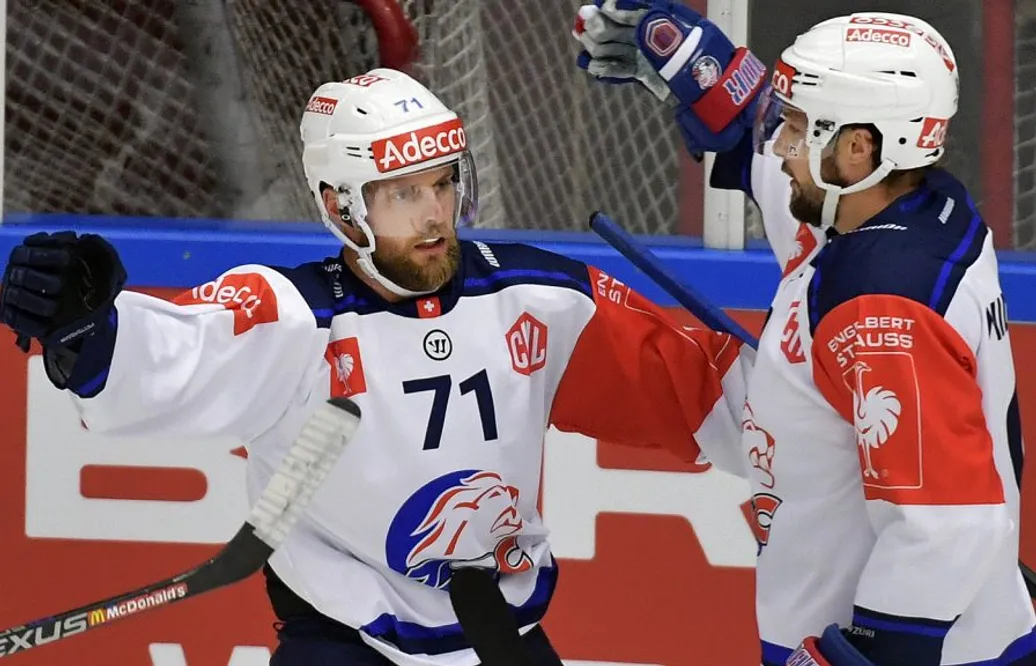 Etta och tvåa i poängligan i Schweiz – en duo att räkna med i OS-hockeyn?