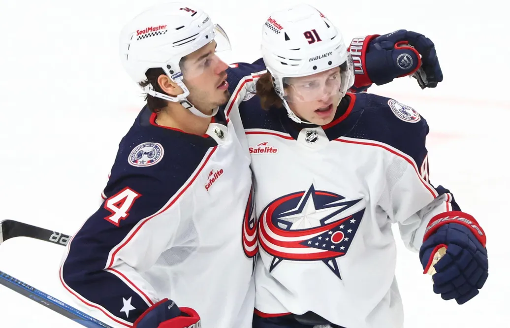 Kent Johnson förlänger med Columbus Blue Jackets