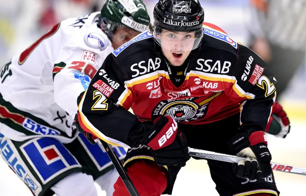 Luleås VM-back har skrivit NHL-kontrakt