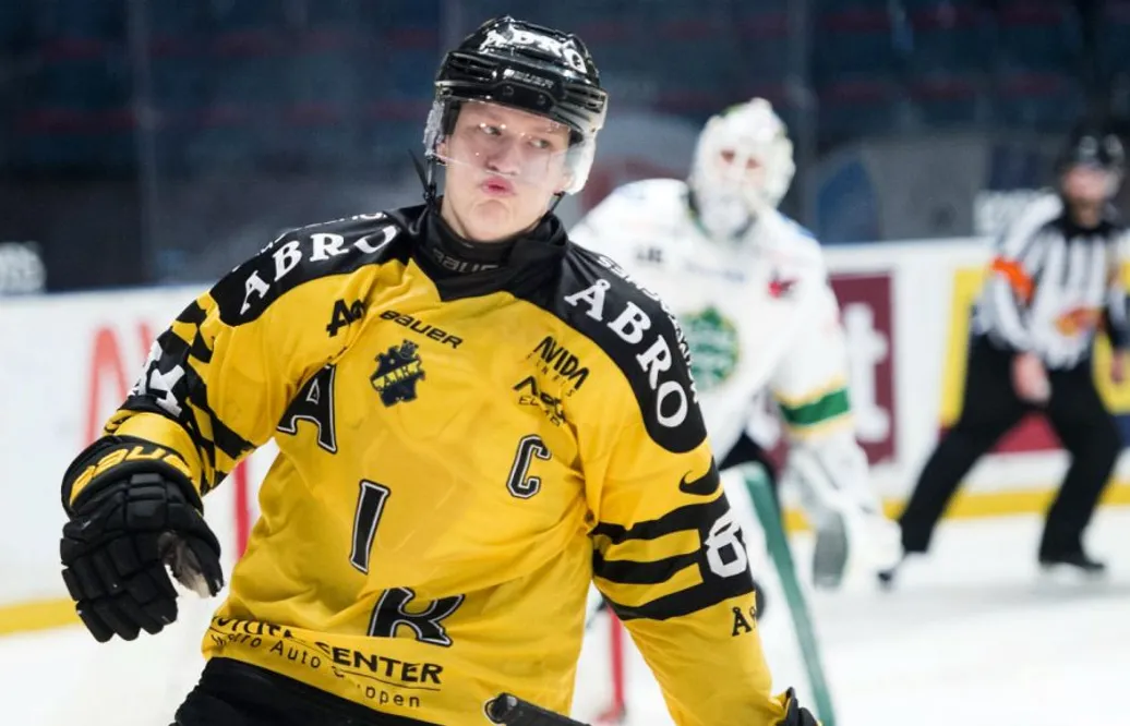 Lade av 2015 – nu gör kaptenen comeback i division 4: ”Borde kunna ramla in några poäng”