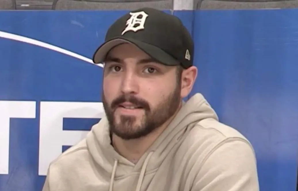 Marcus Vela får lämna MoDo Hockey