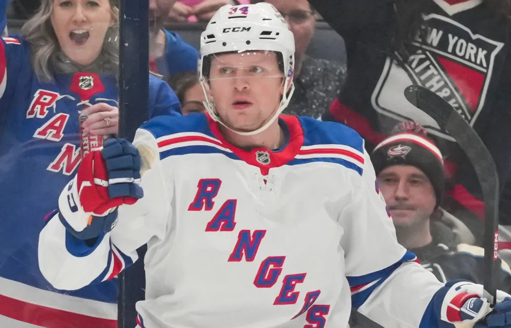 Arthur Kaliyev har inte fått något nytt NHL-avtal. 