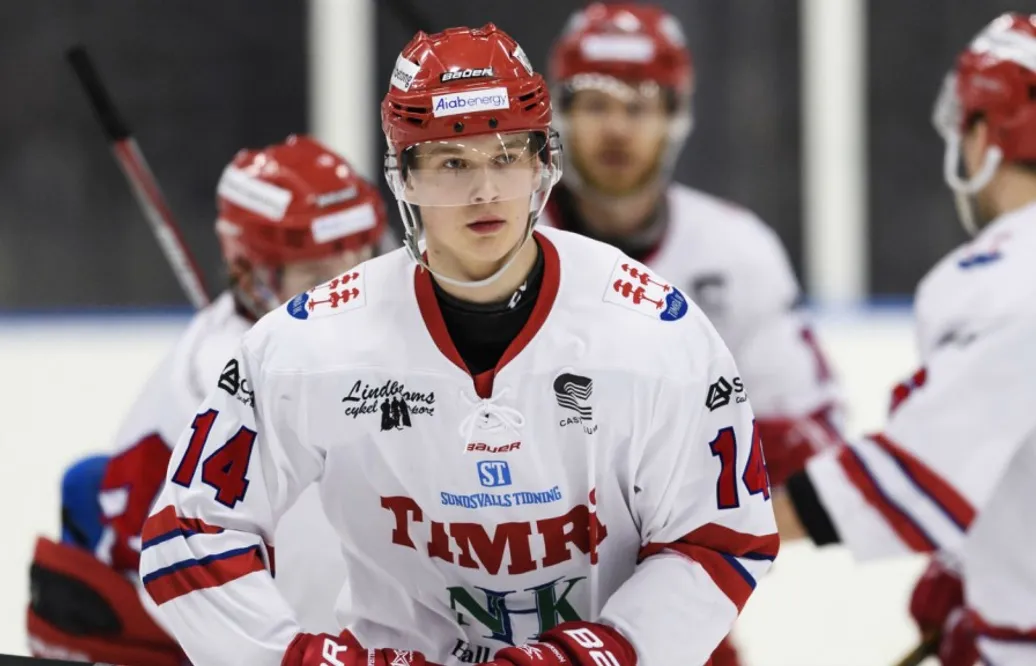 JVM blev en viktig läropeng för Elias: ”Det är bara att vänja sig”