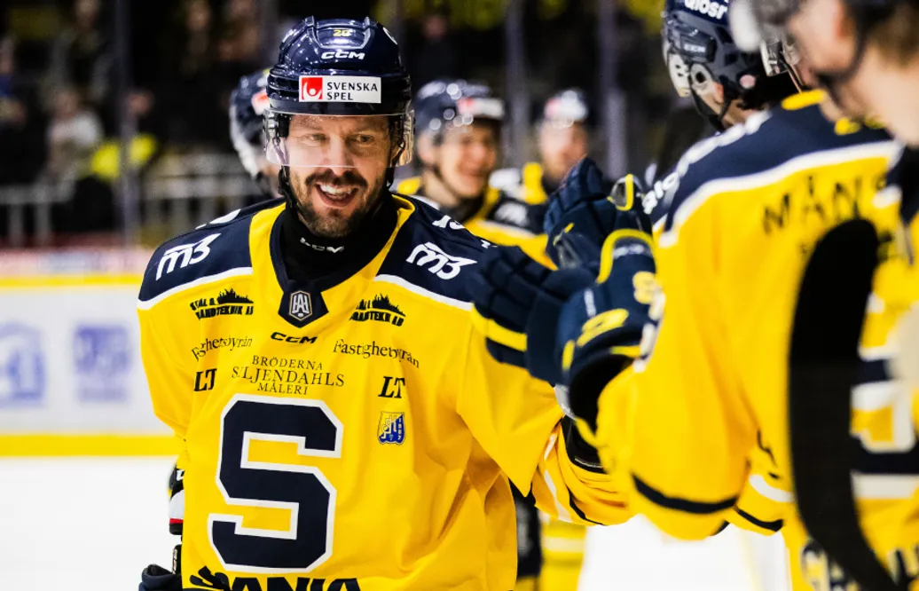 Marcus Eriksson tangerar Hockeyallsvenskans poängrekord