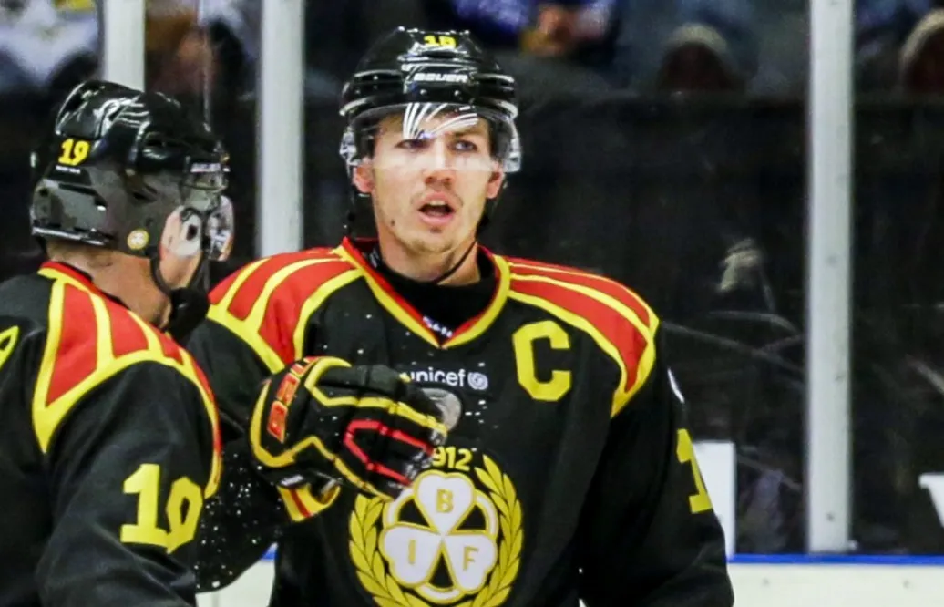 Före detta Brynäskaptenen stoppas från OS: ”Han är inte med på listan längre”