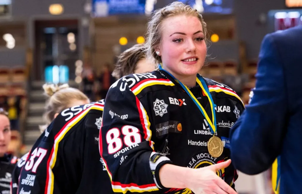 Nollad genom hela säsongen – i kväll satte hon ett hattrick