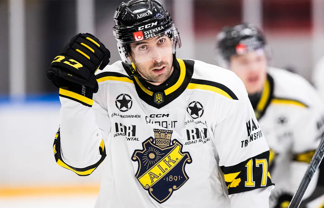 Kristoff Kontos skriver på för Nottingham Panthers